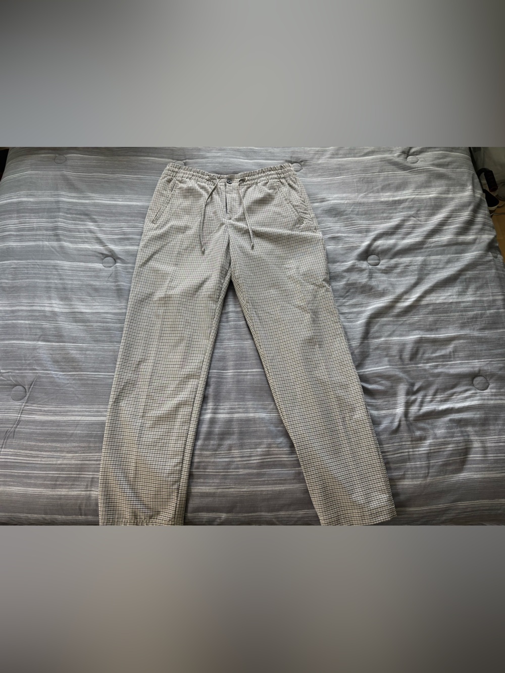 H&M Men's Gray Micro-Check Chinos